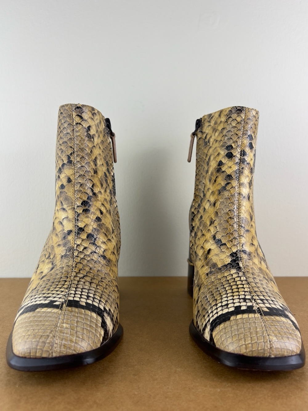 NEW TORY BURCH SNAKE-EMBOSSED LEATHER BOOTIES - Picture 10 of 11